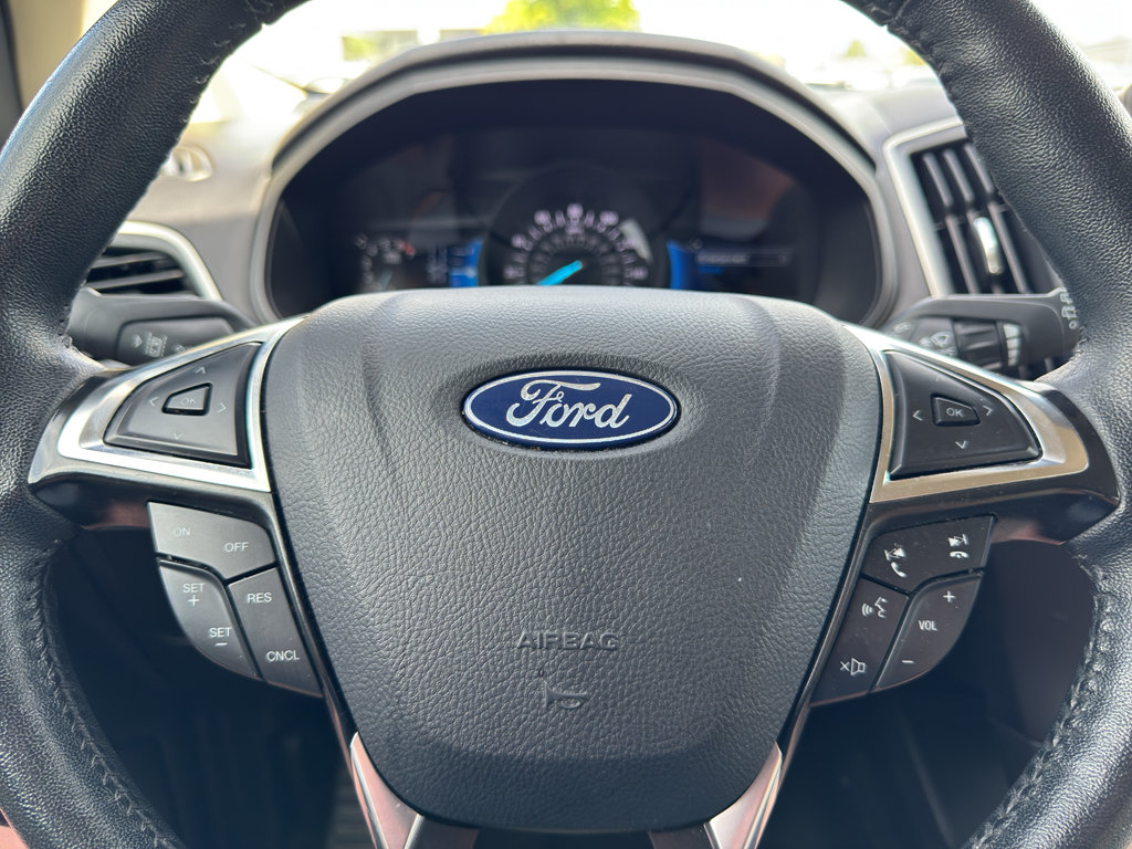 Used 2024 Ford Edge SEL AWD/4WD image 14