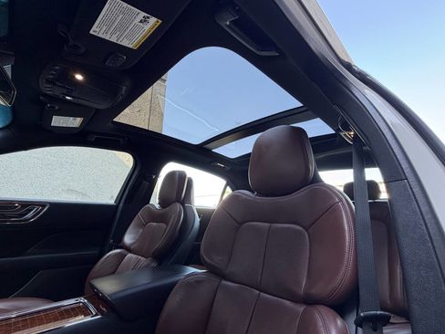 Used 2020 Lincoln Continental Reserve AWD/4WD image 15