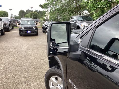 Used 2022 Chevrolet Silverado 2500 LTZ image 27