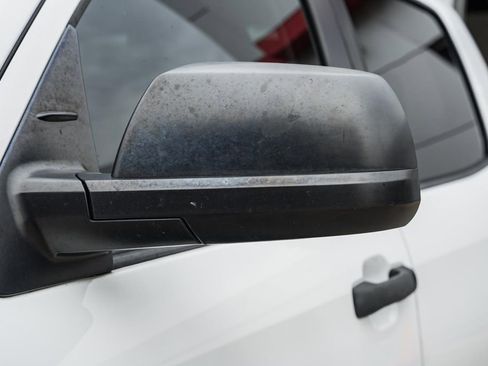 Used 2016 Toyota Tundra SR5 w/ SR5 Upgrade Package image 9