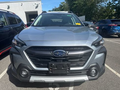 Used 2023 Subaru Outback Limited AWD/4WD image 6