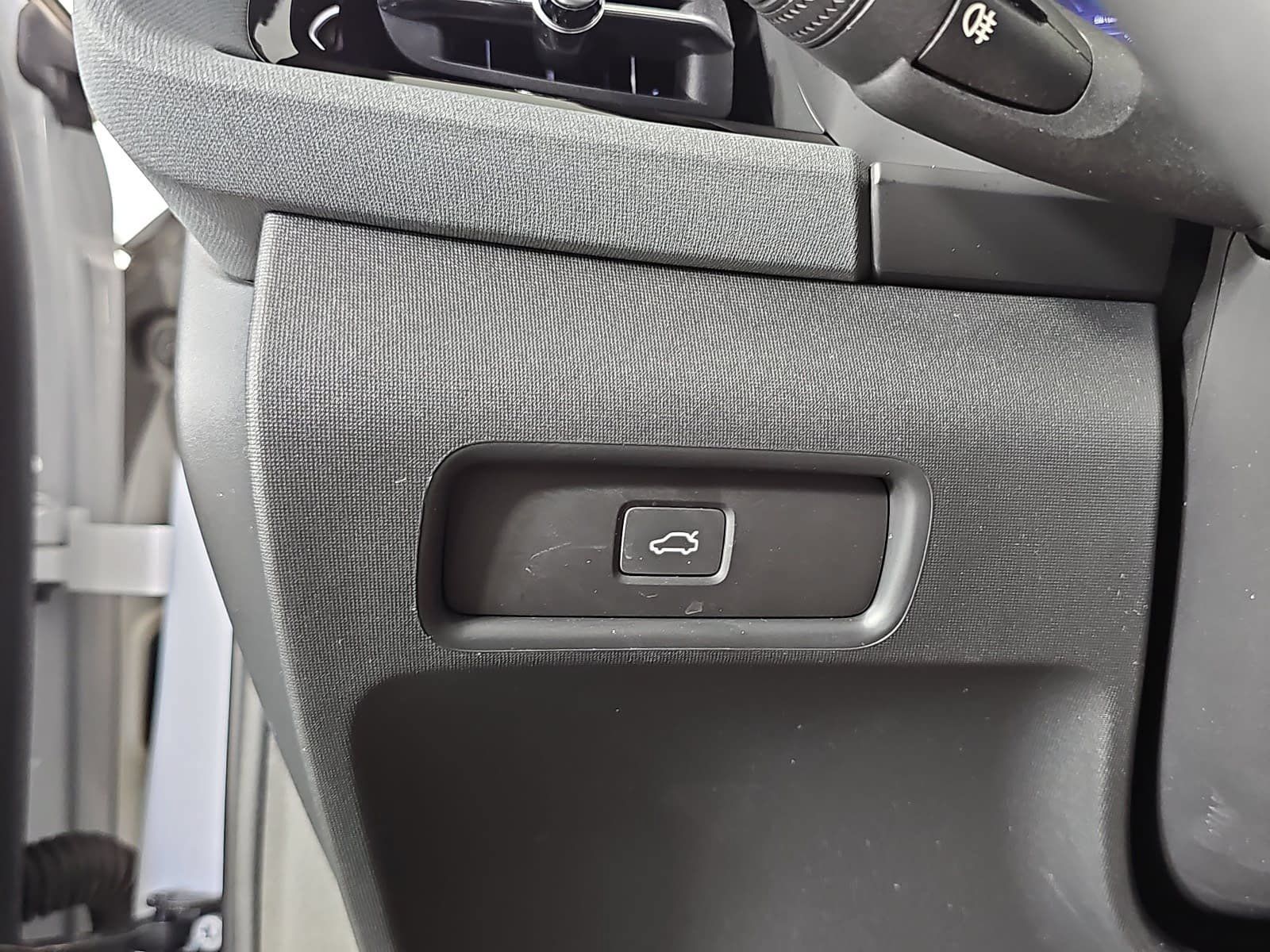 Used 2024 Polestar Polestar 2 AWD/4WD image 25