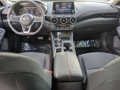 Certified 2025 Nissan Sentra SR FWD image 15