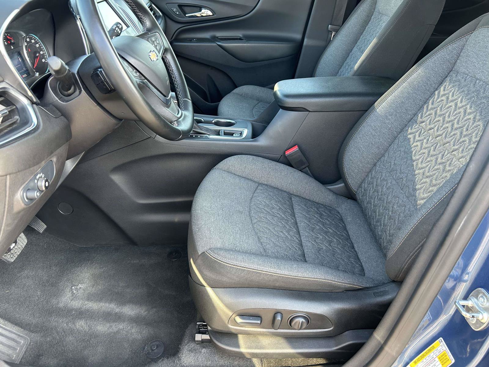 Used 2024 Chevrolet Equinox LT AWD/4WD image 17