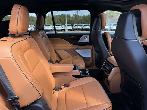 Used 2023 Lincoln Aviator Black Label w/ Dynamic Handling Package image 17
