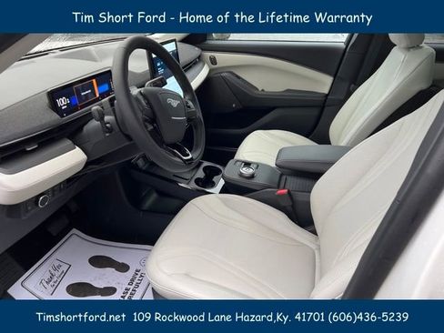 New 2022 Ford Mustang Mach-E Premium image 12