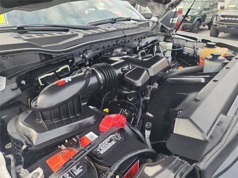 Used 2018 Ford F250 Lariat w/ Lariat Value Package image 13