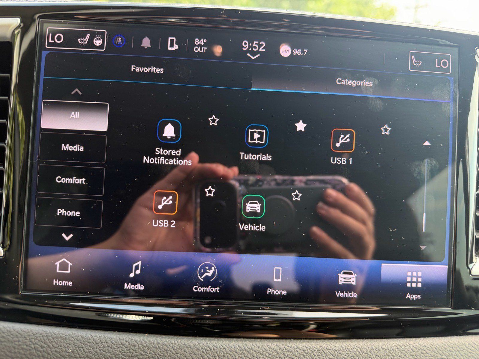 Used 2024 Chrysler Pacifica Touring-L FWD image 48