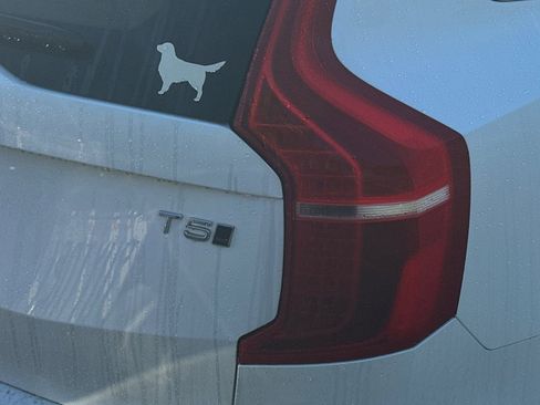 Used 2022 Volvo XC90 T5 Momentum w/ Climate Package image 14