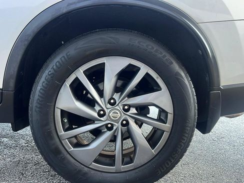 Used 2016 Nissan Rogue SL w/ SL Premium Package FWD image 24