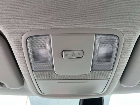 Certified 2025 Kia Soul LX w/ LX Technology Package FWD image 23
