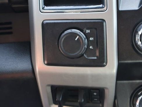 Used 2020 Ford F250 Lariat w/ Lariat Value Package image 31