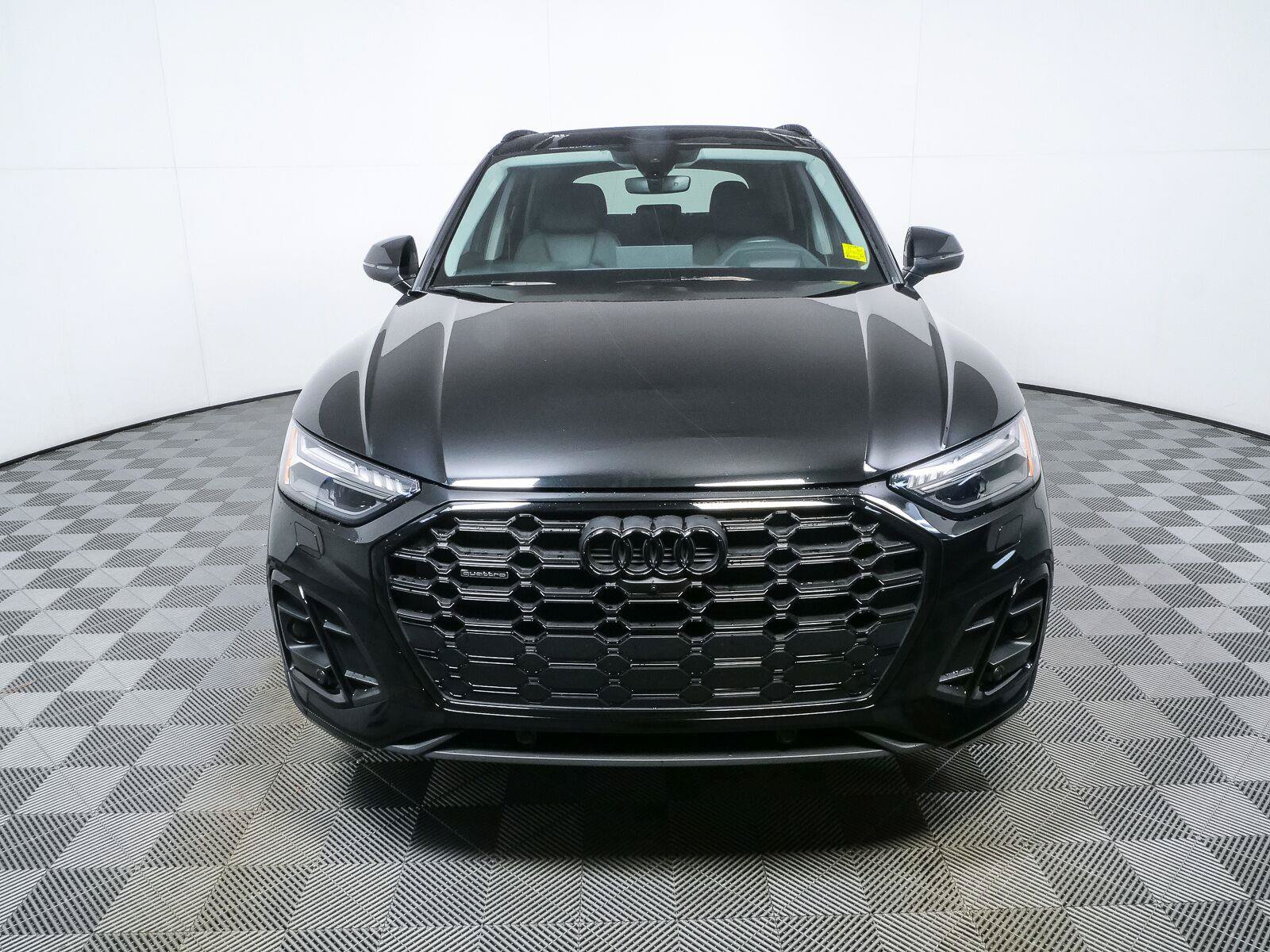 Used 2023 Audi Q5 2.0T Prestige w/ Prestige Package AWD/4WD image 36