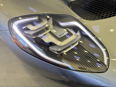 Used 2019 Ford GT Carbon Series image 8