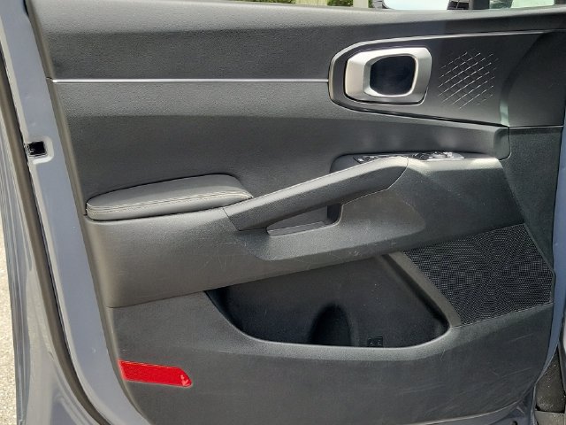 Certified 2024 Kia Sorento LX FWD image 23