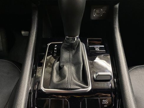 Used 2023 Jeep Compass Limited image 20