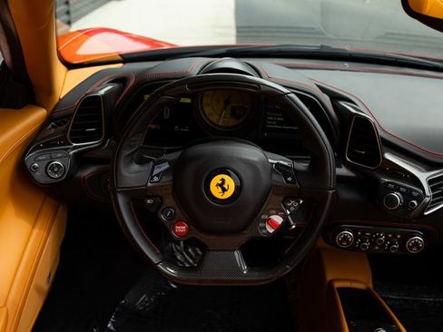 Used 2015 Ferrari 458 Spider RWD image 15