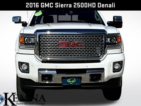 Used 2016 GMC Sierra 2500 Denali image 2