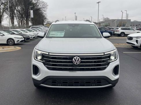 New 2026 Volkswagen Atlas SE FWD image 2