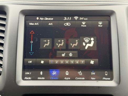 Used 2019 Jeep Cherokee Latitude Plus w/ Cold Weather Group image 28