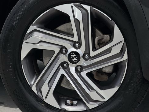 Used 2023 Hyundai Santa Fe SEL image 9