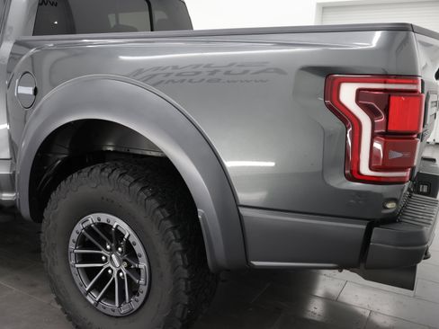Used 2019 Ford F150 Raptor w/ Equipment Group 802A Luxury AWD/4WD image 34