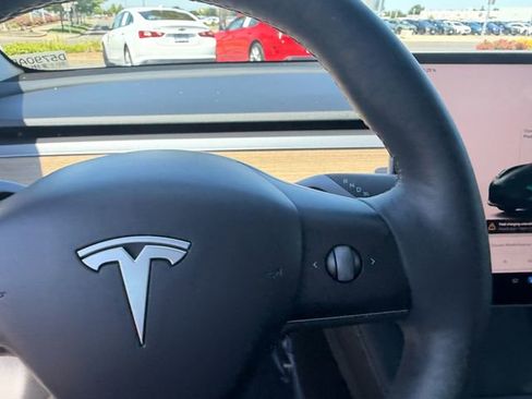 Used 2023 Tesla Model 3 Standard Range RWD image 13