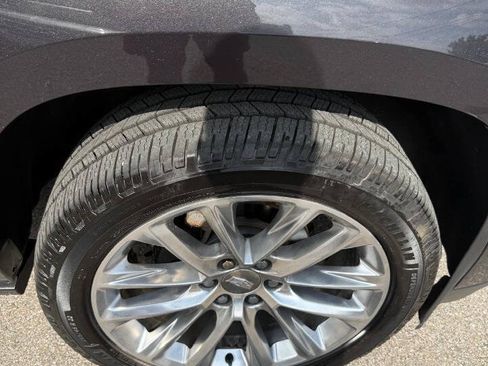 Used 2018 Cadillac Escalade ESV Premium Luxury AWD/4WD image 54