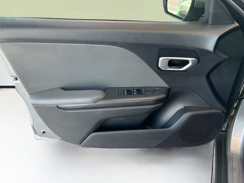 Used 2025 Kia K4 FWD image 23