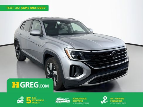 Used 2026 Volkswagen Atlas Cross Sport SE FWD image 1