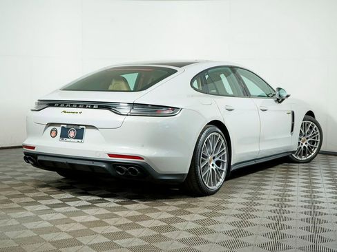 Certified 2023 Porsche Panamera 4 Platinum Edition image 7