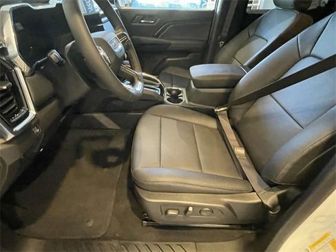 New 2026 GMC Canyon Elevation w/ Convenience Package image 13