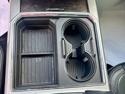 Used 2022 Ford F250 Lariat w/ Lariat Value Package image 17