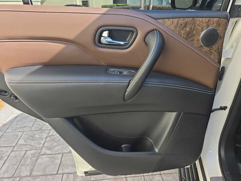 Certified 2024 INFINITI QX80 Premium Select w/ Cargo Package image 12