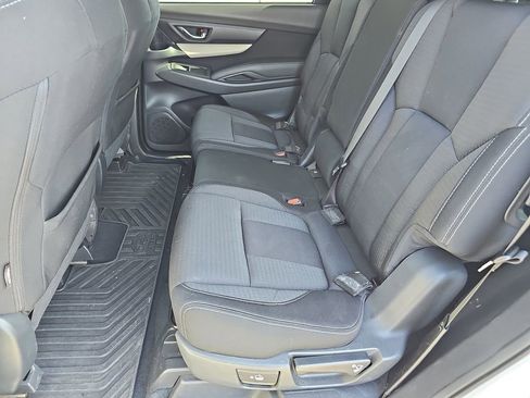 Used 2019 Subaru Ascent Premium image 15