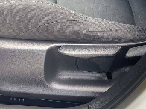 Used 2021 Toyota Corolla SE FWD image 22