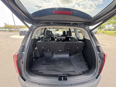 Used 2020 Kia Telluride EX w/ EX Premium Package AWD/4WD image 16