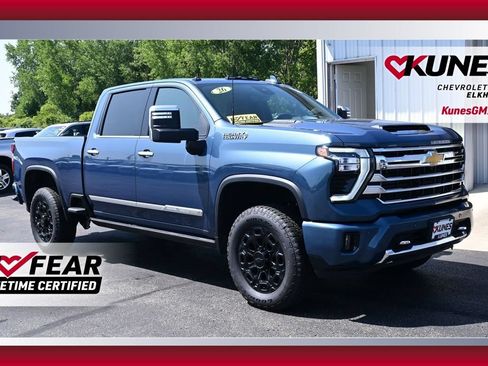 Used 2026 Chevrolet Silverado 3500 High Country w/ High Country Premium Package AWD/4WD image 1
