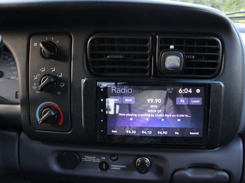 Used 1998 Dodge Dakota Sport image 9