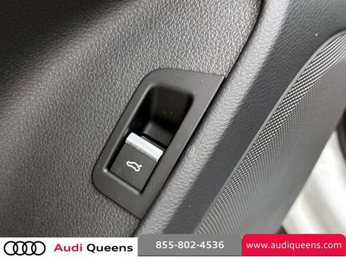 Used 2025 Audi Q7 3.0T Premium w/ Convenience Package AWD/4WD image 21