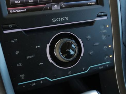 Used 2014 Ford Fusion Titanium image 22