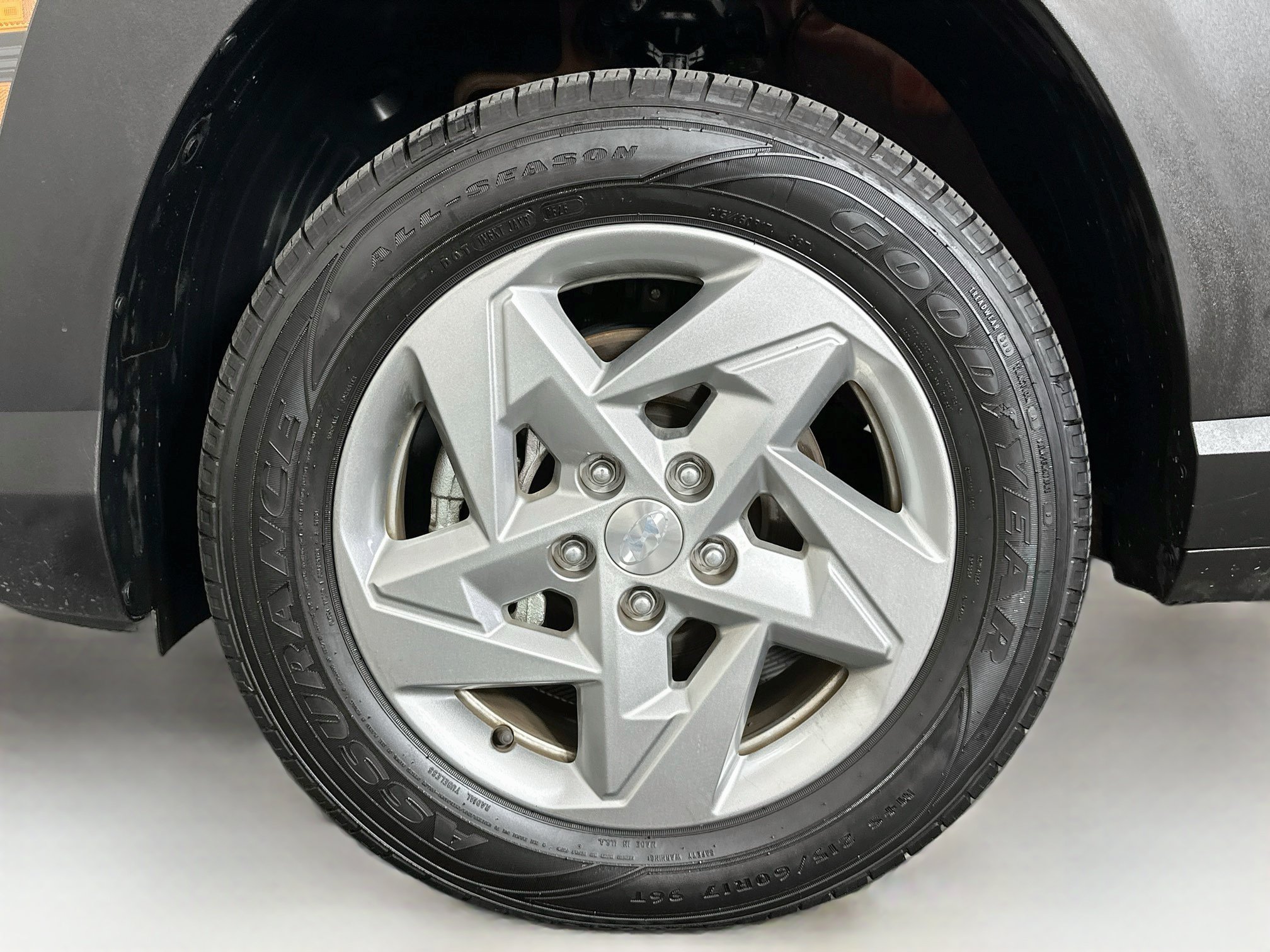 Used 2025 Hyundai Kona SE AWD/4WD image 11