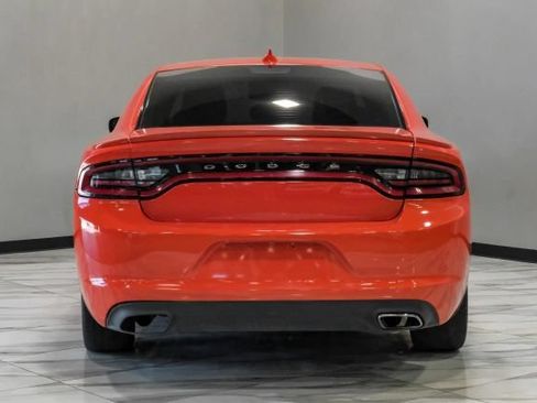 Used 2017 Dodge Charger R/T RWD image 15