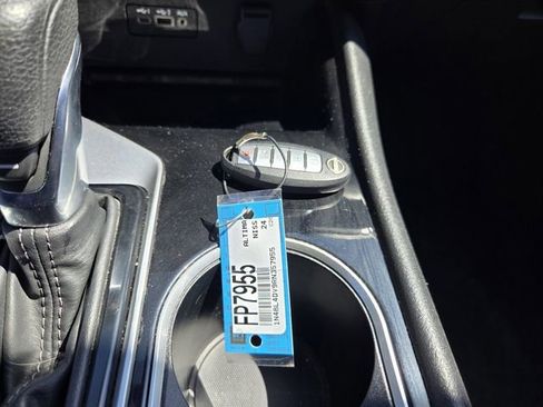 Used 2024 Nissan Altima 2.5 SV image 23