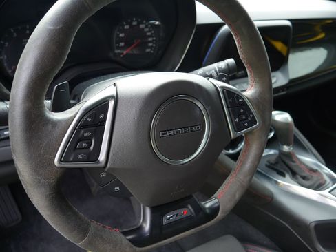Used 2020 Chevrolet Camaro ZL1 RWD image 61