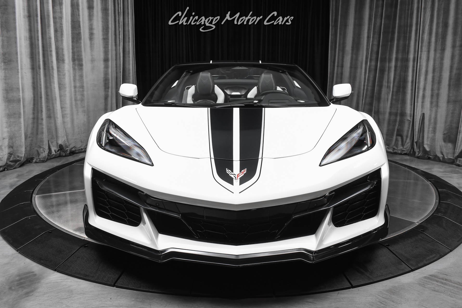 Used 2025 Chevrolet Corvette Z06 w/ Stealth Interior Trim Package RWD image 7