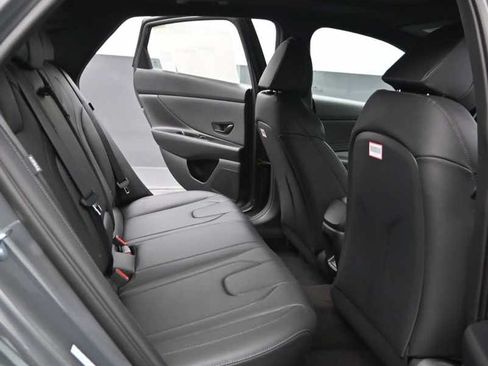 New 2026 Hyundai Elantra SEL Sport FWD image 12