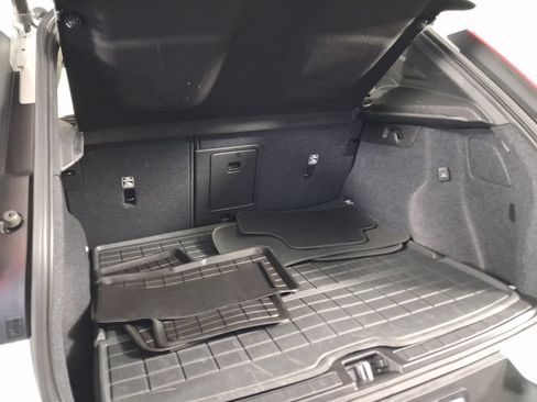Certified 2026 Volvo XC40 B5 Plus AWD/4WD image 15