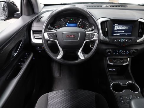 Used 2023 GMC Terrain SLE w/ Driver Convenience Package image 12
