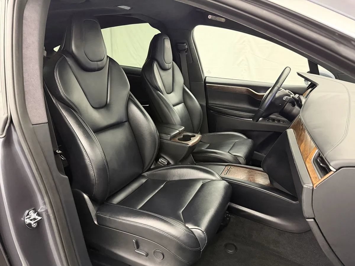 Used 2019 Tesla Model X AWD/4WD image 30